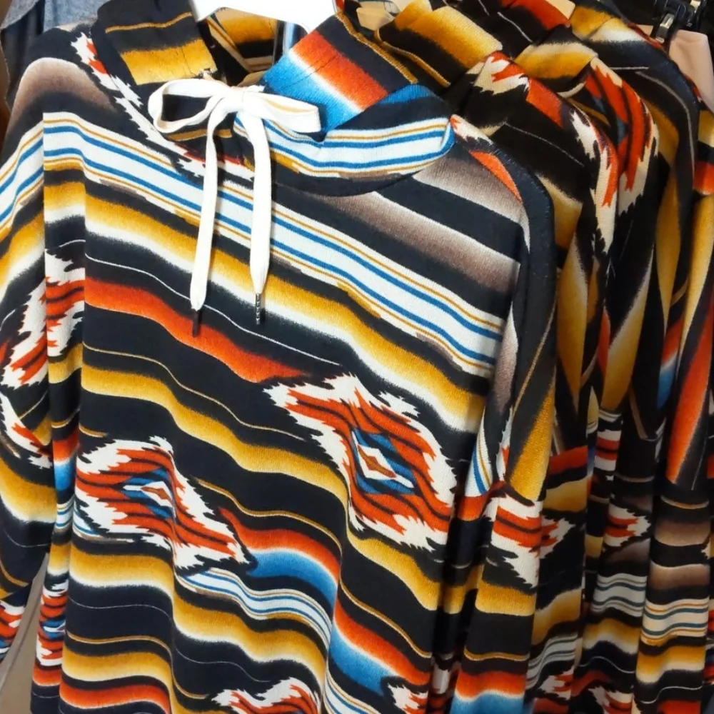 🆕🌿BOHO BOUTIQUE HOODIE SWEATER 🌿 - Picture 10 of 10